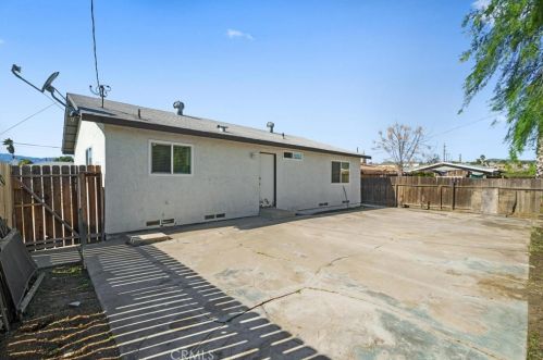 90 Herbert Ave, Lake Elsinore CA  92530-4428 exterior