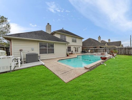 416 Spencer Lndg Ln, Morgans Point TX  77571-9147 exterior