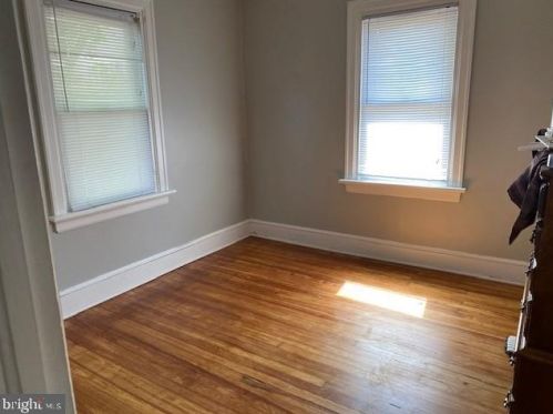 213 Inman Ter, Willow Grove PA  19090-3513 exterior