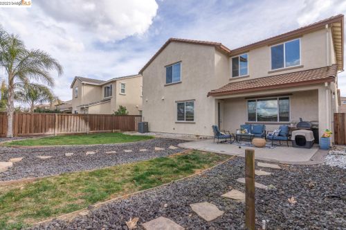 415 Sonnet Ct, Oakley CA  94561-5087 exterior