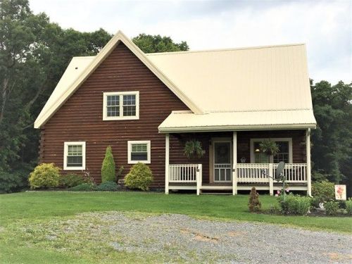 483 Waterloo Rd, Utica, PA 16362-1819