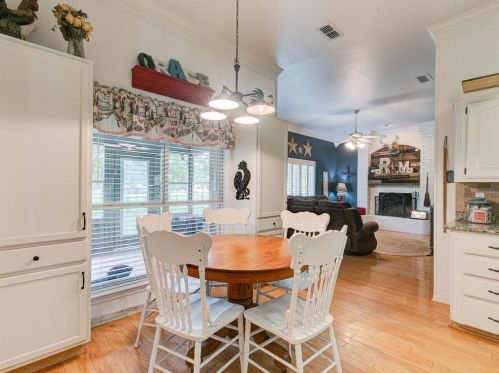 5215 Wedgefield Rd, Granbury TX  76049-4166 exterior