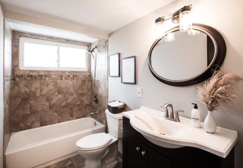 6477 Devonwood Dr, Cincinnati OH 45224-1118 exterior