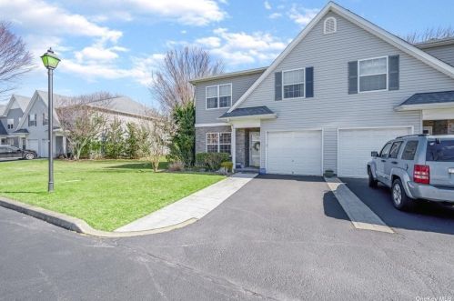 298 Medea Way, Central Islip, NY 11722-4540