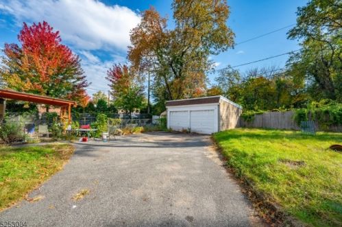 250 Park St, East Orange NJ  07017-1846 exterior