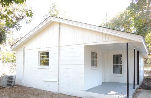 2206 Godfrey St, Pensacola FL  32505-6426 exterior