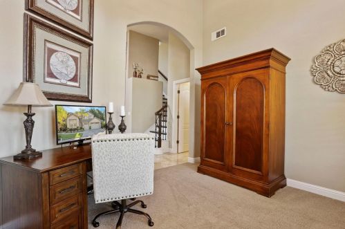 1238 River Pointe Dr, Lodi CA  95240-0564 exterior