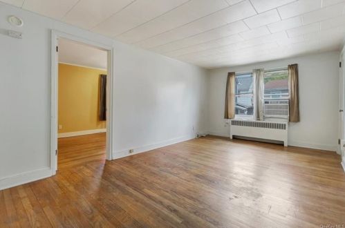 37 Lk St, Highland Falls NY  10928-2012 exterior
