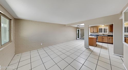 4771 Prudence Rd, Tucson, AZ 85730-4340