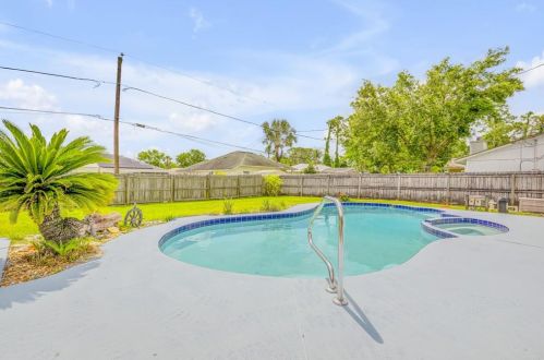 2819 Silver Palm Dr, Edgewater FL 32141-5501 exterior