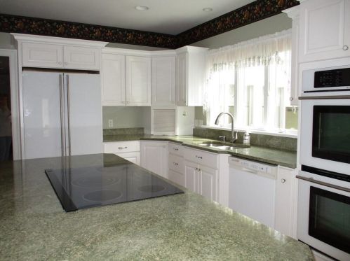 208 Ten Rod Rd, North Kingstown RI  02852-5529 exterior
