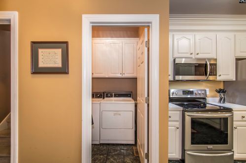 140 Clubhouse Dr, Cayce-West Columbia SC 29172-2584 exterior