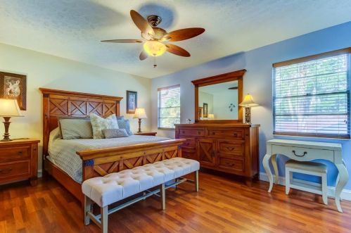 17606 Whistling Ln, Lutz FL  33549-5603 exterior