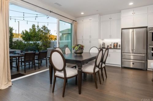 1639 Brady Cir, Carlsbad CA  92008-2574 exterior