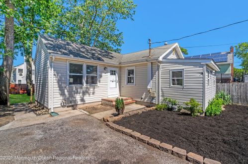 462 Vine St, Bricktown NJ  08723-6243 exterior