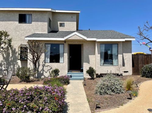 2415 Thomas Ave, Redondo Beach, CA 90278-1528