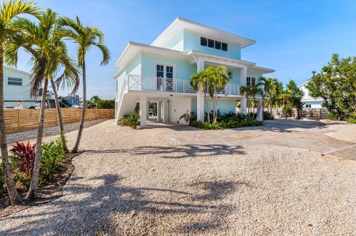 1005 Adams Dr, Key Largo, FL 33037-2703