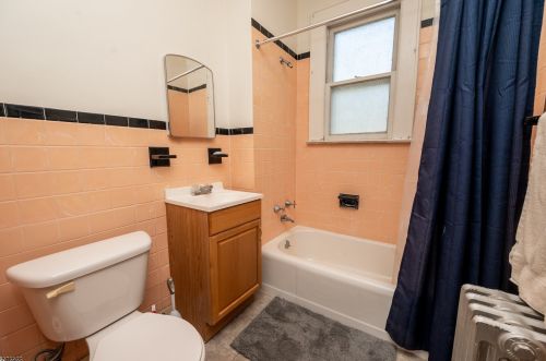 62 Coolidge St, Irvington NJ  07111-1108 exterior