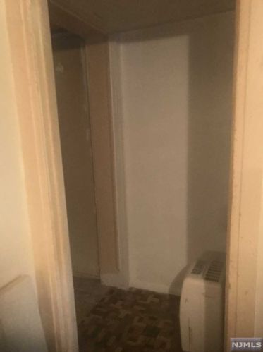 1442 45th St, North Bergen NJ  07047-2722 exterior