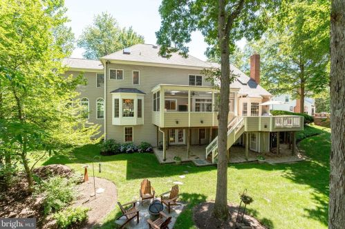 11406 Wild Bramble Way, Herndon VA  20194-1001 exterior