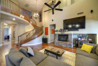 21224 38th Pl, Phoenix AZ  85050-4965 exterior