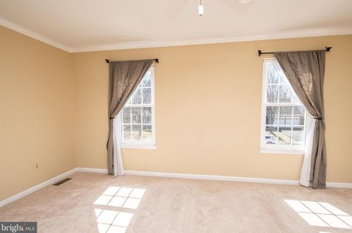 206 Wingate Pl, Leesburg VA 20175-2531 exterior