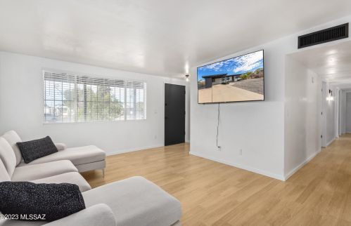 1210 Garden Loop, Tucson AZ  85706-1464 exterior