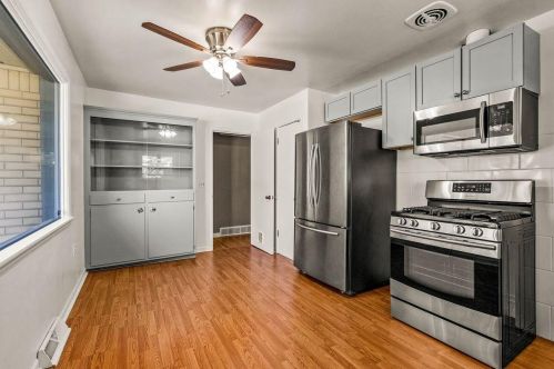 5533 Dexter Ave, Milwaukee WI  53209-5043 exterior