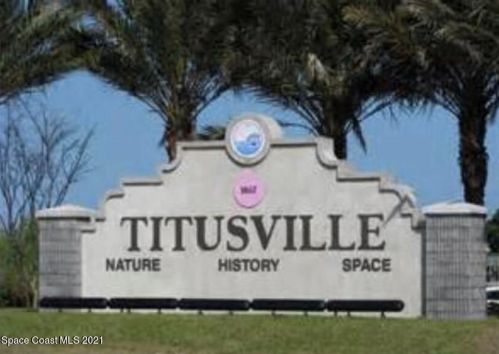 900 Gibson St, Titusville, FL 32780-7722