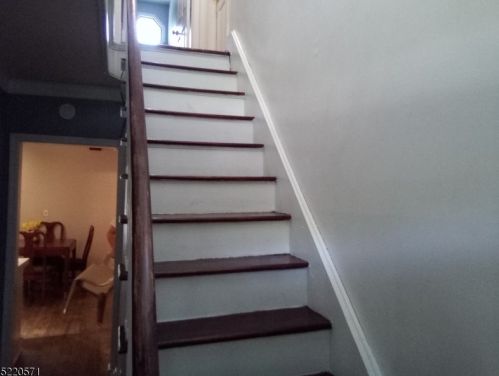 984 Union Valley Rd, West Milford NJ  07480-1230 exterior