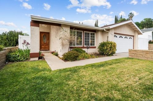 22475 Tula Dr, Santa Clarita, CA 91350-1536