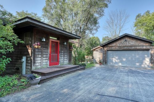 5389 Monches Rd, Colgate, WI 53017-9784