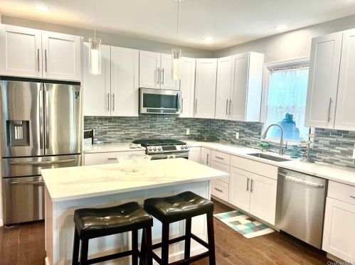 37 Beacon St, Middletown NY 10940-4733 exterior