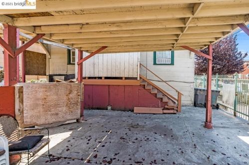 760 29th St, Oakland CA  94606-3510 exterior