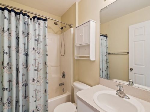 8425 102 Ct, Vero Beach FL  32967-3282 exterior