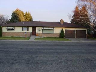 820 Nebraska St, Gooding ID  83330-1635 exterior