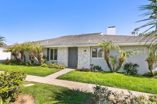 2510 University Dr, Newport Beach, CA 92660-3315