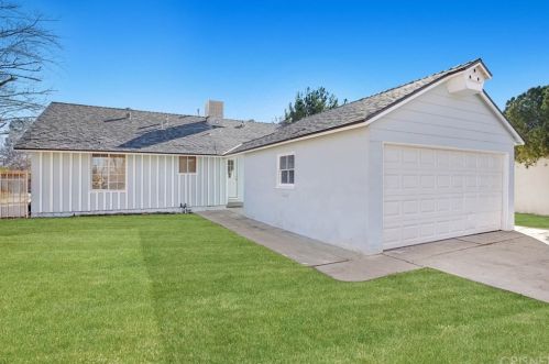 1354 Jenner St, Lancaster, CA 93534-2121