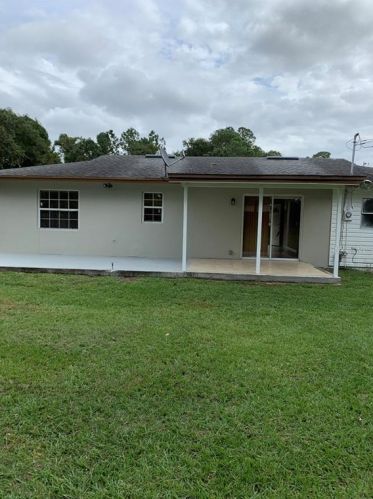1610 Farley Ct, Deltona, FL 32725-5521