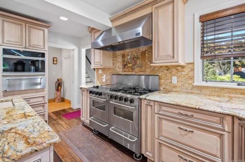 898 North St, White Plains NY  10605-4436 exterior