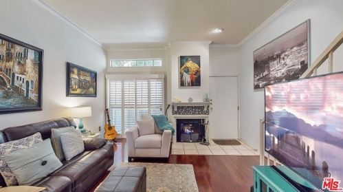 13250 Moorpark St, Van Nuys, CA 91423-5120