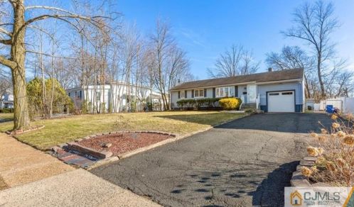511 Center St, Piscataway NJ  08854-1462 exterior