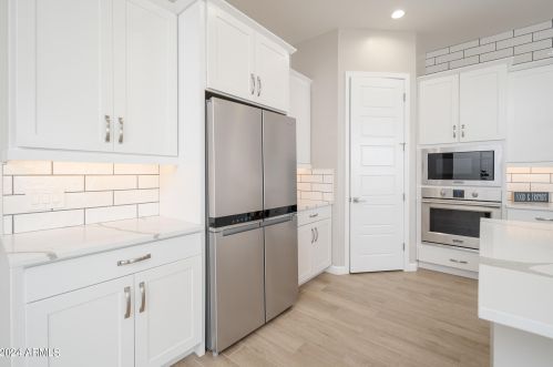 17712 48 Pl, Scottsdale AZ 85254-7601 exterior