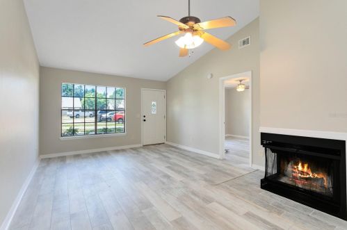 213 Lovell Ln, Apopka, FL 32703-4384