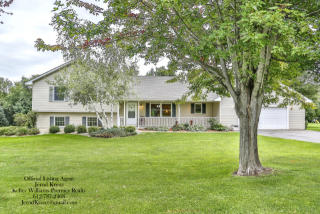 877 Mcdiarmid Dr, Hudson, WI 54016-7647