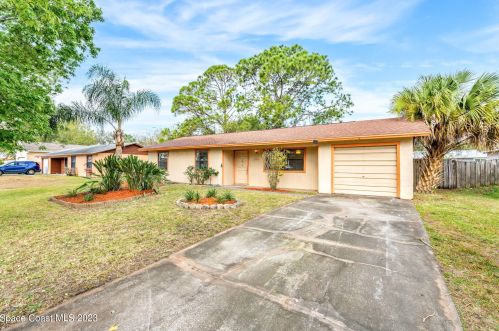 6414 Hudson Rd, Cocoa, FL 32927-2220
