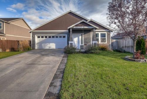 3423 Evergreen Ave, Eagle Crest, OR 97756-2043