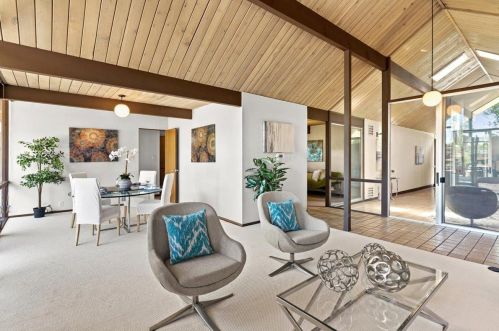 1103 Homestead Rd, Sunnyvale CA  94087-5156 exterior