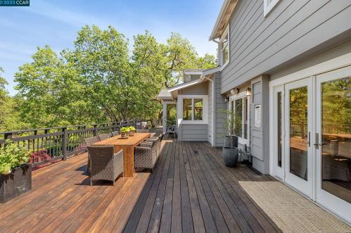 8 Fern Way, Orinda CA  94563-3810 exterior