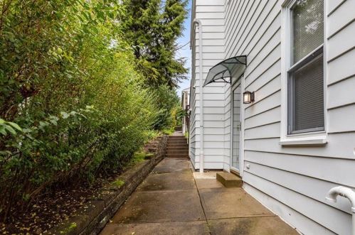 4539 Parnell St, Pittsburgh, PA 15207-1557